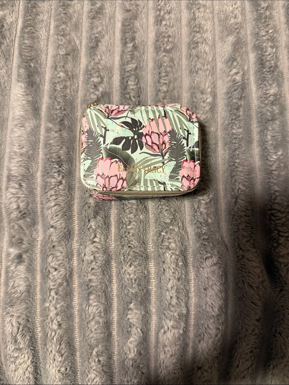 Ellen Tracy Floral Zip medicine planner with case for travel in Pink & Mint